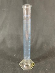 PYREX Glass 100mL Vista Single Metric Class A TC Graduated Cylinder 70022-100