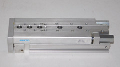 New Festo SLT-16-100-P-A-SA Pneumatic Cylinder Mini Sliding Unit 566377 in Box