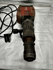 HILTI – TE 905 AVR Breaker Jack Hammer – Fair Condition