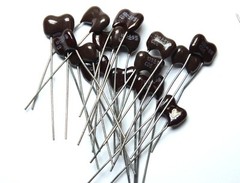 Lot Of 150 Pieces Silver Mica Capacitors 10 Values 33 Pf To 1100 Pf N271
