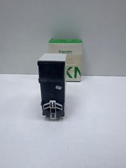 SCHNEIDER ELECTRIC MTN680204 COUPLER KNX REG-K light grey