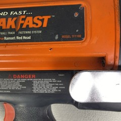 Ramset TF1100 TrakFast Gas Actuated With Battery, Charger And Carrying Case