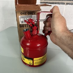 1 Quart Type I Red Safety Gas Can for Gasoline with Flame Arrester, Self-Clos…