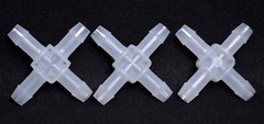 3 Count Nordson Medical 4 Port Cross Manifolds 12 PP CS 4PX680-6005