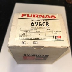 Furnas Electric Pressure Switch 69GC8 20-40 Pounds 2 Pole 120-240 V AC NOS 1/4