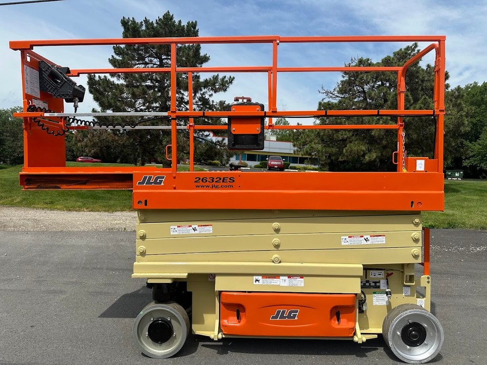 2016 JLG 2632ES ELECTRIC SCISSOR LIFT PLATFORM MANLIFT VERTICAL JLG AERIAL LIFT