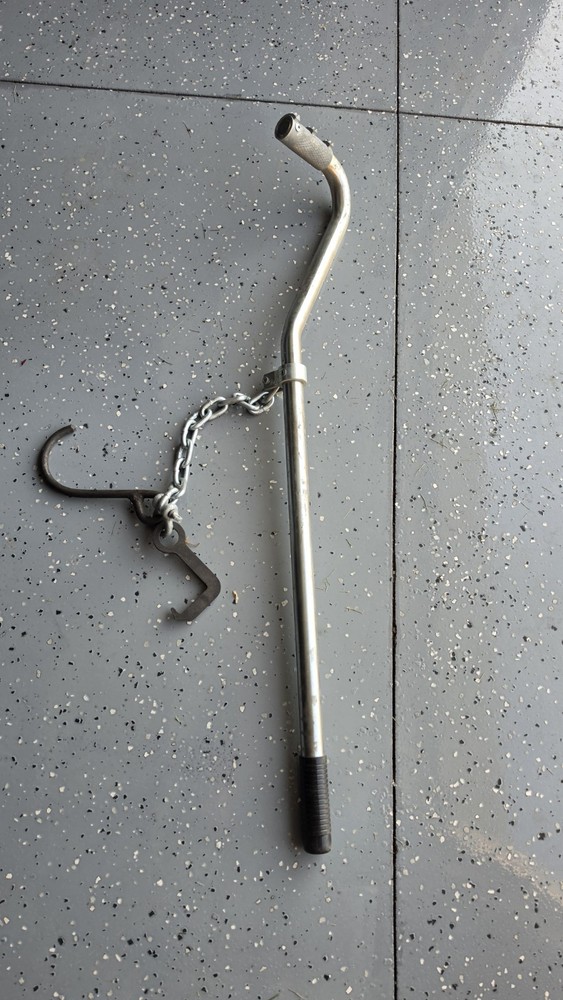 GMP 70151 Manhole Cover Lid Lifter USA W/ 25111 & 25112 Hooks NEW
