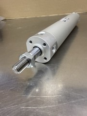 SMC CDG1BN32-150Z Cylinder 2F1-7QR New