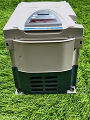 SCHNEIDER ELECTRIC ( ATV71 ) ALTIVAR 71 ATV71HU15N4Z 1.5 KW 2 HP AC DRIVE