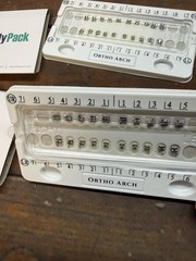 2 Ortho Arch LN2-902 Horizon Mini Roth .022 Bracket Sets 5×5 U&L Hooks