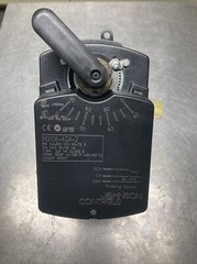 Johnson Controls Electronic Actuator w/ 3-Way Valve VG1841AE+906AGA, M9106-AGA-2