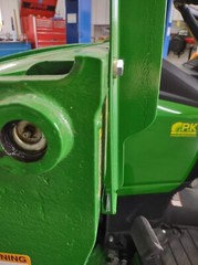 The 120r Grab Bar 1023e 1025r NSL or MSL Loader 2017-2024