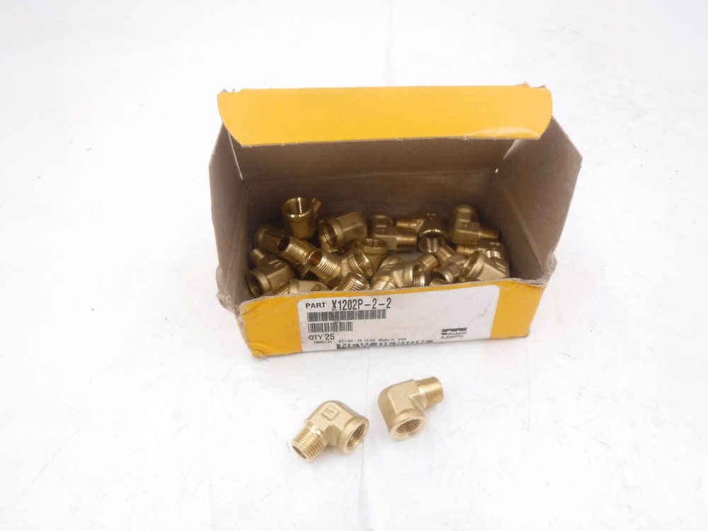 25 Pack Parker Hannifin 1/8″FNPT x 1/8″MNPT 90° Brass Elbow Fittings X1202P-2-2