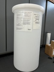 THERMO NALGENE 56.8L (15 GAL) Cylindrical Polypropylene Tank W/ Cover 11200-0015