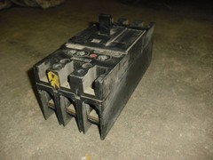 GE TFJ236200 Circuit Breaker 3 Pole 200 Amp 600 Volt AC General Electric