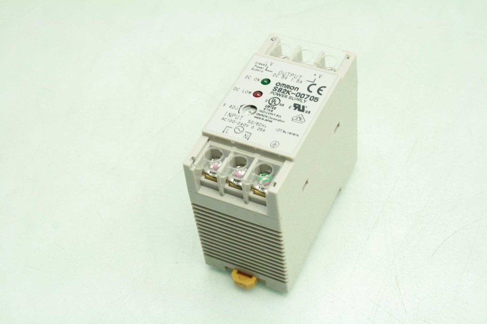 Omron S82K-00705 5VDC Power Supply / Class 2 / 1.5 A, 20W Output