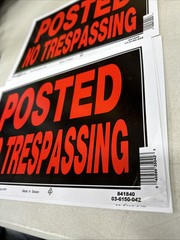 Hillman Group 841840 8 x 12 in. Red/Black Plastic No Trespassing Sign-2 Pack{50}