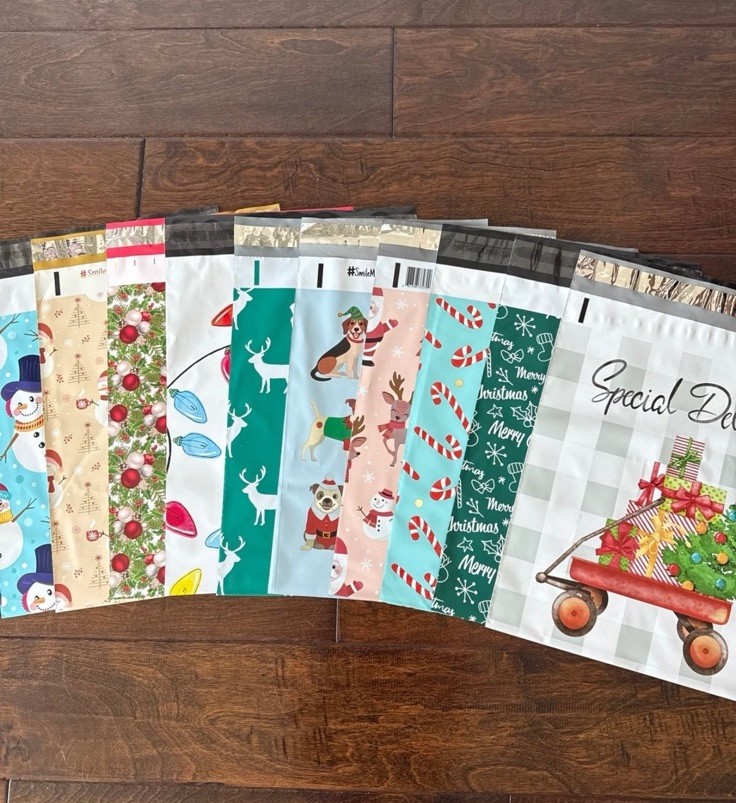 20 Pack – 10×13” Beautiful All Christmas Mix Poly Mailers
