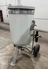 OMAX Bulk Abrasive Delivery System 600 Lb. Hopper – LMC #51721