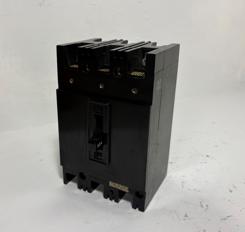 Westinghouse EH3030 30A Circuit Breaker 657D119G03 Type EH 480 VAC 3P 30 Amp