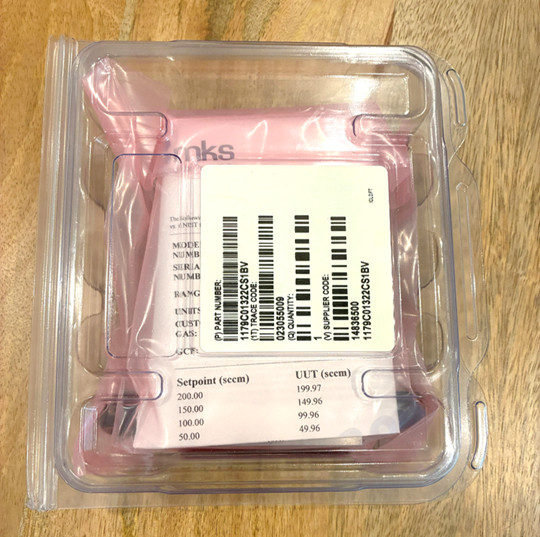 NEW MKS 1179C Mass-FLO Controller N2 Nitrogen 0-200 SCCM 1179C01322CS1BV