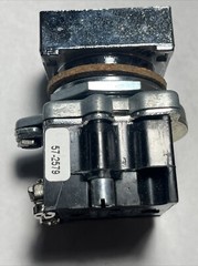EATON CUTLER-HAMMER,E30BM,COMPACT PUSHBUTTON WITH INDICATOR LIGHT 120V, New