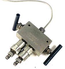 HIP THREE 3 WAY 2 STEM CONNECTION VALVES 30,000 PSI