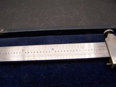 VINTAGE BROWN & SHARPE #570 7″ MACHINIST VERNIER INSIDE OUTSIDE CALIPERS IN CASE