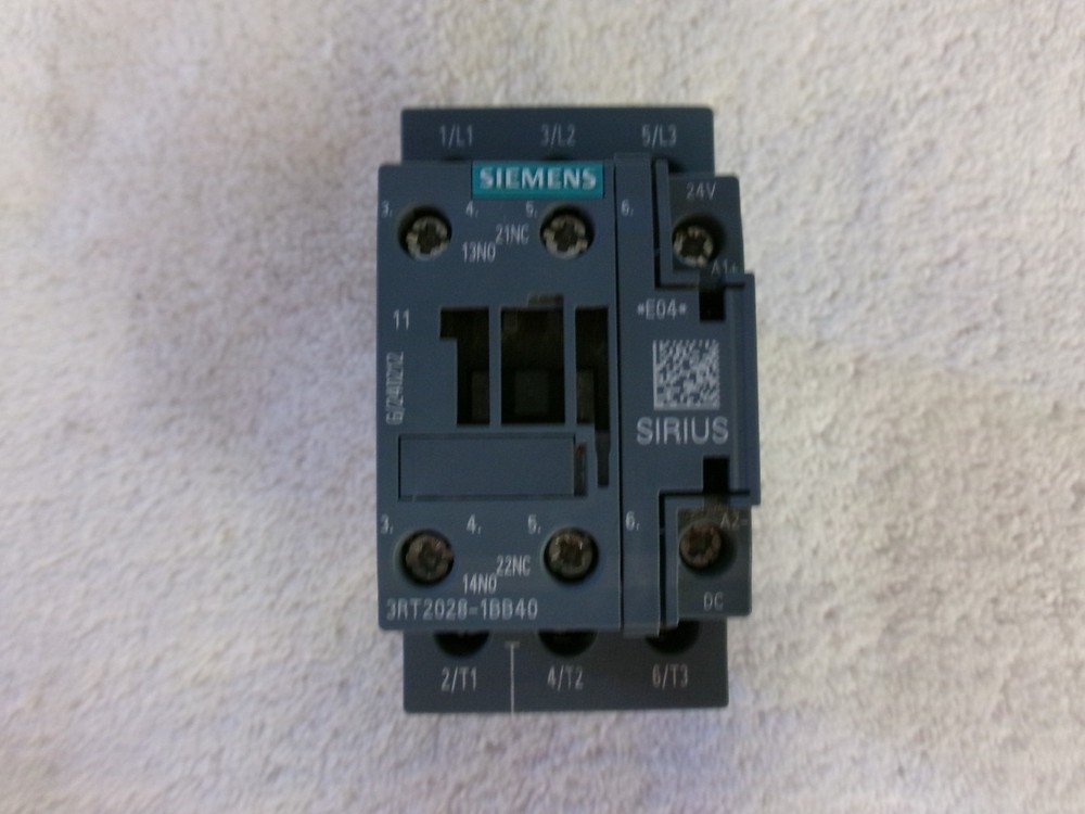 Siemens SIRIUS Contactor 3RT2028-1BB40