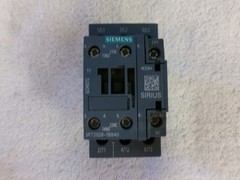 Siemens SIRIUS Contactor 3RT2028-1BB40