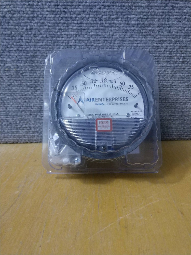 Dwyer 192942-00 1/8″ FNPT Differential Pressure Gauge