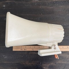 Radionics D117 30 Watt Siren Horn Speaker Yelp Steady Tone Off-White Security