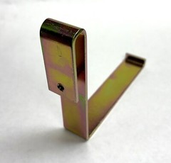 Chatsworth 11268-001 L Bracket 1-1/2″Runaway 1/8″Thickness 4.24″H x 4.75″L x 1″W