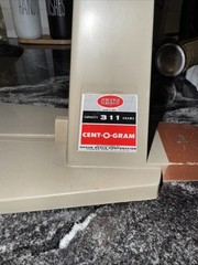 VINTAGE OHAUS CENT-O-GRAM FOUR BEAM BALANCE SCALE 311G