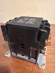 Definite Purpose Contactor, 3 Pole, 90 A, 208/240 Coil, Copeland 912-3090-06
