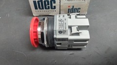 IDEC ABD301N-R, 30mm Momentary Pushbutton