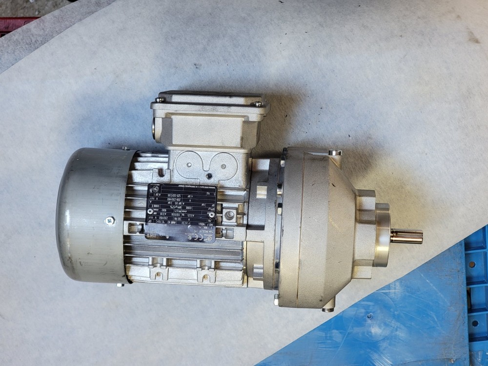 Nord SK63L/4 CUS SK071.1Z-63L/4 Gearmotor+ Reducer 0.25HP 1680 RPM 4.80:1 Ratio