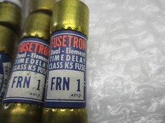 FUSETRON FRN-1 FUSE LOT OF 13 NSNP