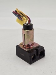 General Electric RR9 Relay 20A 120-277V AC 24V AC/DC 5-pin Plug-in Connector