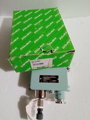 SAGINOMIYA ANS-C101WGQ PRESSURE CONTROLS RANGE -0.06-0.1 MPa MP 0.3 MPa NEW