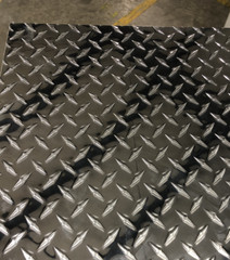 24″ x 36″ Diamond Plate Aluminum .045″ Thick – 18 Gauge (1.15mm)