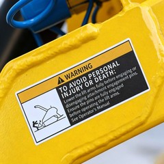 Mini Skid Steer Loader 13.5HP Runtong Engine Compact Stand On Loader Bucket EPA