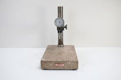 Starrett Granite Surface Plate Indicator Stand 8×12″ pink w/ SPI dial gage #6