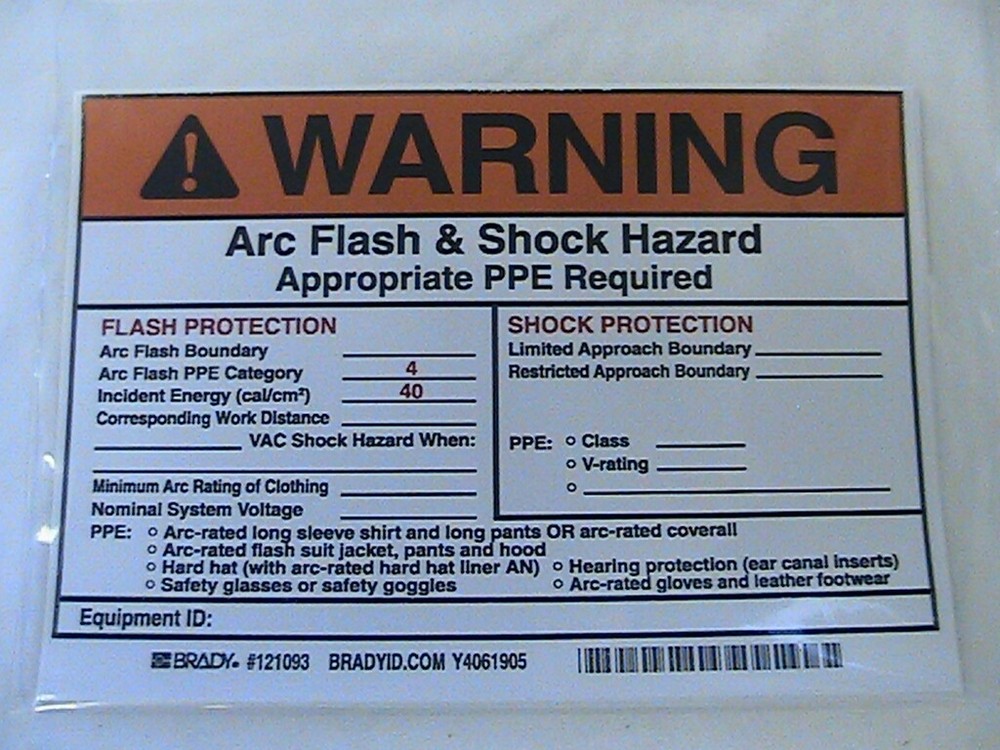 1 NEW BRADY 5X7 ARC FLASH WARNING LABELS LEVEL 4 B7569 Y4061905 PACK OF 5 LABELS
