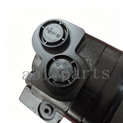 Hydraulic Drive Motor 6675939 110-1082-006 For Eaton Bobcat SG60 2330