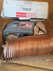 Honeywell L482A1004 Freeze Stat; 2 SPST 1 NO 1 NC, 15F to 55F, 20 Foot Tube NEW