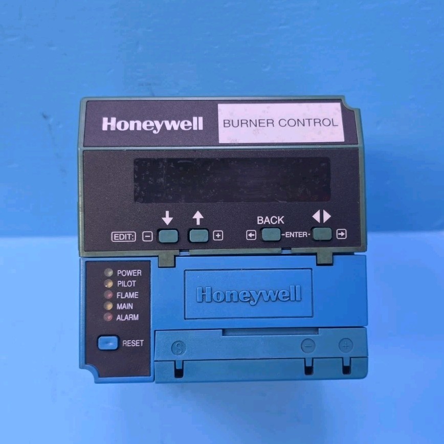 HONEYWELL RM7895-A-1014 S7800A1001 R7849A1023 BURNER CONTROL MODULE