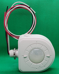 LEVITON OSFHU-ITW High-Bay Passive Infrared Occupancy Sensor and Relay [3RE4-1]
