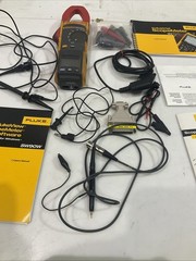 FLUKE 381 REMOTE DISPLAY TERMS CLAMP METER KIT T2M