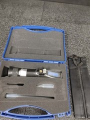 Sper Scientific 300005 Lab Clinical Refractometer with Case/Accessories